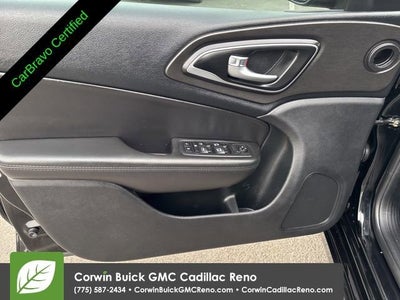 2017 Chrysler 200 Limited Platinum