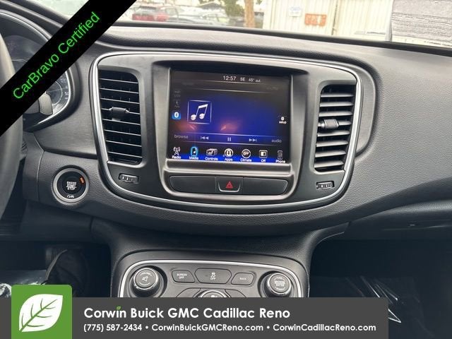 2017 Chrysler 200 Limited Platinum