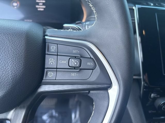 2024 Jeep Grand Cherokee L Altitude X 4x4