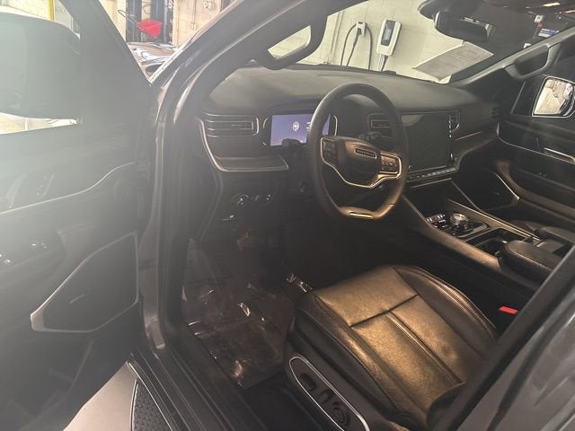 2023 Jeep Wagoneer L Series II