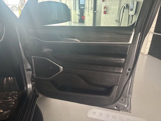 2023 Jeep Wagoneer L Series II