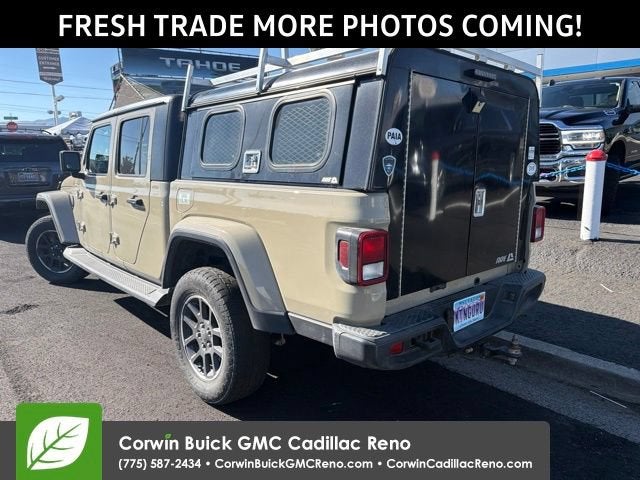 2022 Jeep Gladiator Overland 4x4
