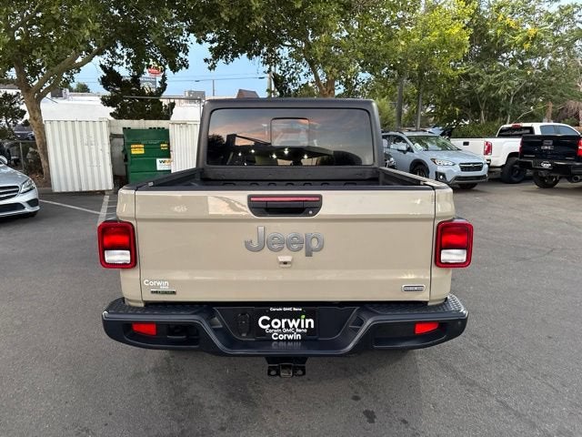2022 Jeep Gladiator Overland 4x4