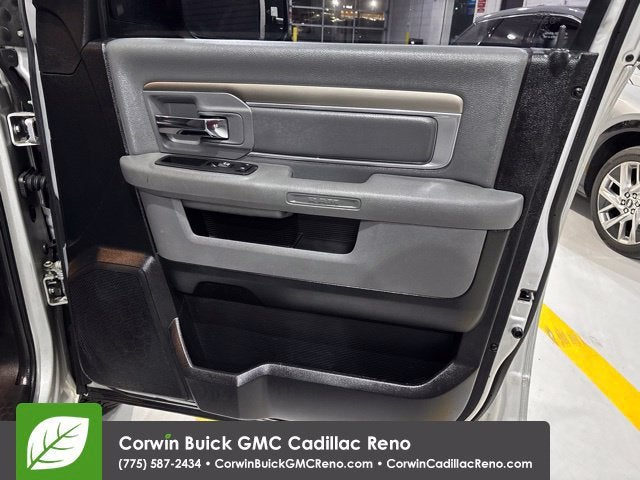 2017 RAM 1500 Lone Star Crew Cab 4x4 5'7" Box