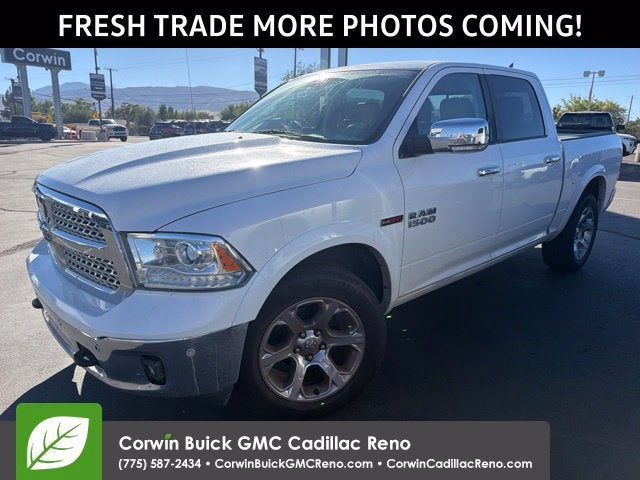 2017 RAM 1500 Laramie Crew Cab 4x4 5'7" Box