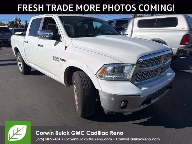 2017 RAM 1500 Laramie Crew Cab 4x4 5'7" Box