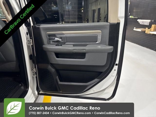 2017 RAM 1500 Big Horn Crew Cab 4x4 6'4" Box