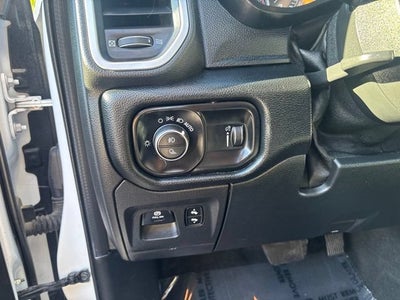 2020 RAM 1500 Big Horn Quad Cab 4x4 6'4" Box