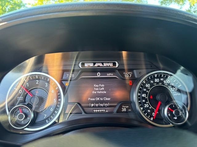 2020 RAM 1500 Big Horn Quad Cab 4x4 6'4" Box