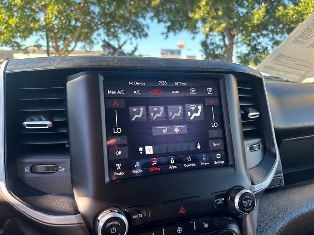 2020 RAM 1500 Big Horn Quad Cab 4x4 6'4" Box