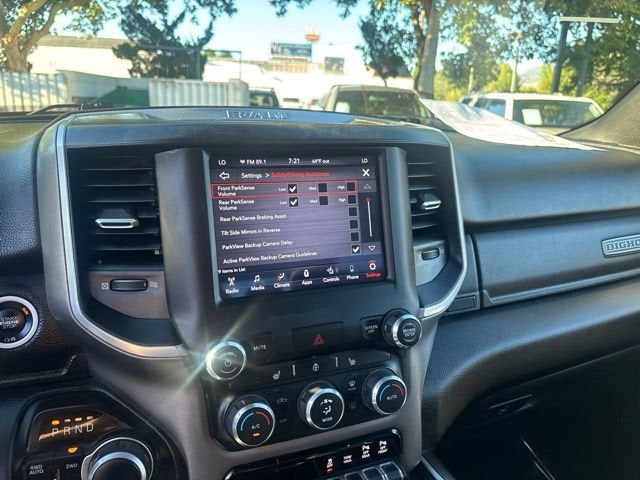 2021 RAM 1500 Big Horn Crew Cab 4x4 5'7" Box