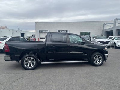 2022 RAM 1500 Big Horn Crew Cab 4x4 5'7" Box