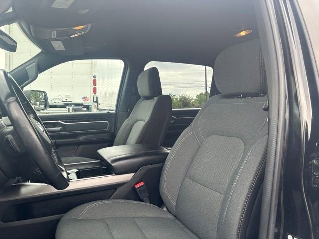 2022 RAM 1500 Big Horn Crew Cab 4x4 5'7" Box