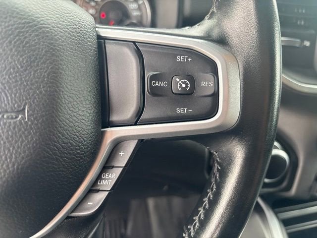 2022 RAM 1500 Big Horn Crew Cab 4x4 5'7" Box