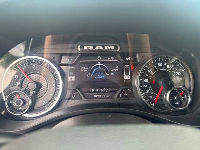 2022 RAM 1500 Big Horn Crew Cab 4x4 5'7" Box