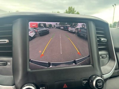 2022 RAM 1500 Big Horn Crew Cab 4x4 5'7" Box