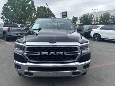 2022 RAM 1500 Big Horn Crew Cab 4x4 5'7" Box