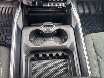 2022 RAM 1500 Big Horn Crew Cab 4x4 5'7" Box