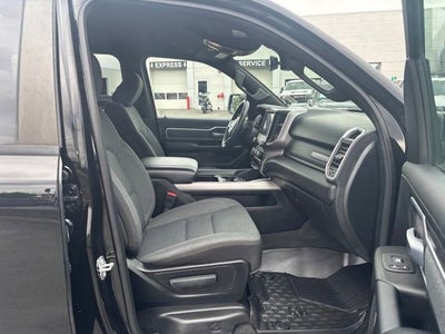 2022 RAM 1500 Big Horn Crew Cab 4x4 5'7" Box