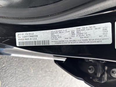 2021 RAM 1500 Big Horn Crew Cab 4x4 5'7" Box