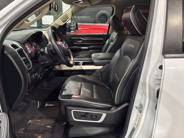2020 RAM 1500 Laramie Crew Cab 4x4 5'7" Box