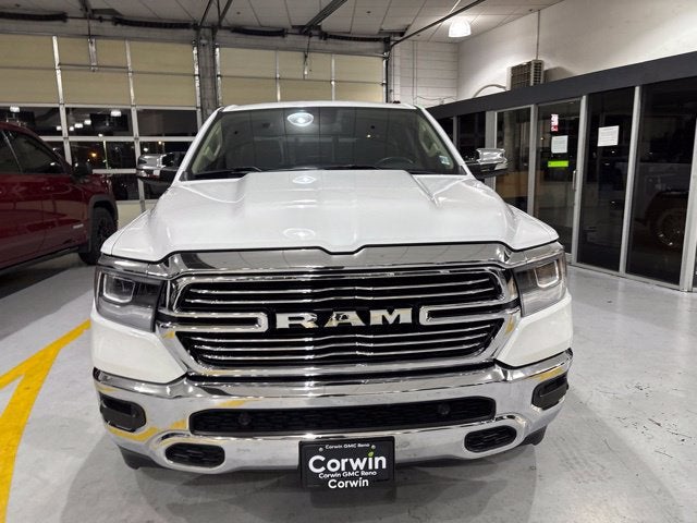 2020 RAM 1500 Laramie Crew Cab 4x4 5'7" Box