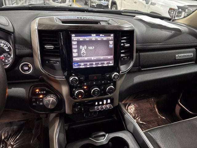2020 RAM 1500 Laramie Crew Cab 4x4 5'7" Box
