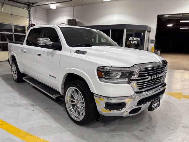 2020 RAM 1500 Laramie Crew Cab 4x4 5'7" Box