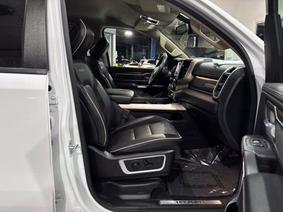2020 RAM 1500 Laramie Crew Cab 4x4 5'7" Box