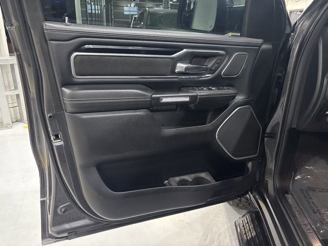 2022 RAM 1500 Laramie Crew Cab 4x4 5'7" Box