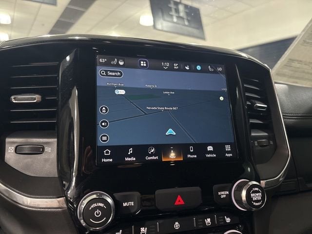 2022 RAM 1500 Laramie Crew Cab 4x4 5'7" Box