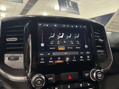 2022 RAM 1500 Laramie Crew Cab 4x4 5'7" Box