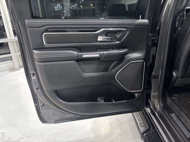 2022 RAM 1500 Laramie Crew Cab 4x4 5'7" Box