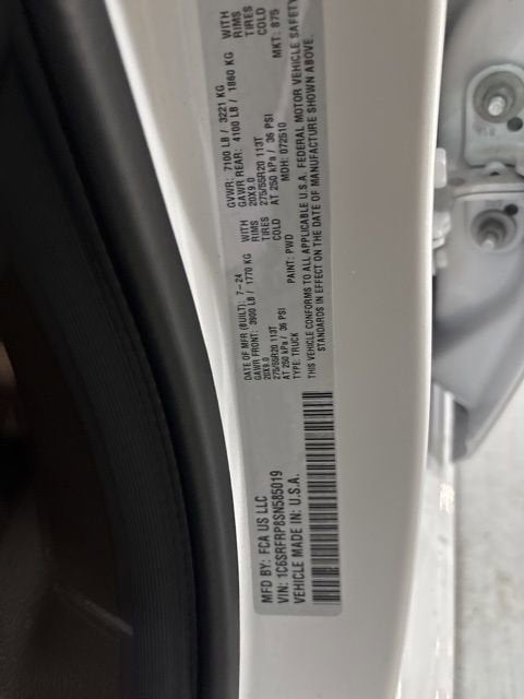 2025 RAM 1500 Laramie Crew Cab 4x4 6'4" Box