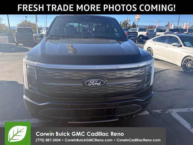 2025 Ford F-150 Lightning LARIAT