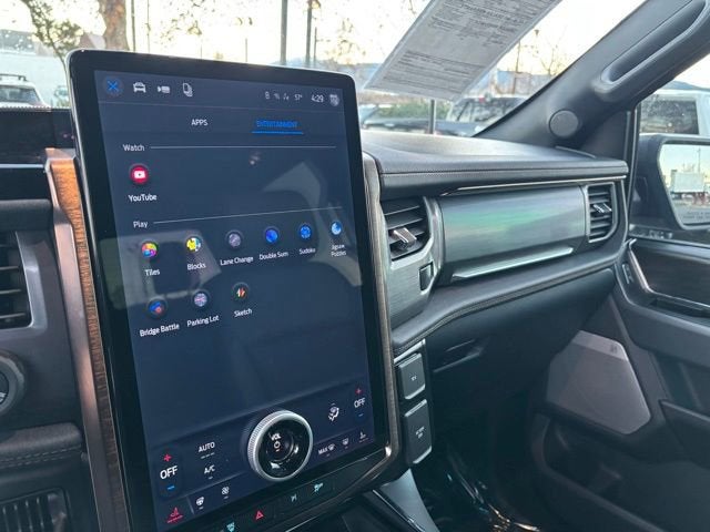 2024 Ford F-150 Lightning LARIAT