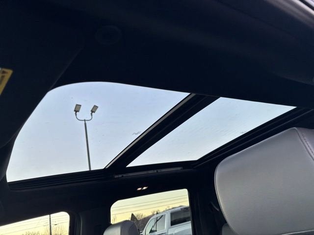 2024 Ford F-150 Lightning LARIAT