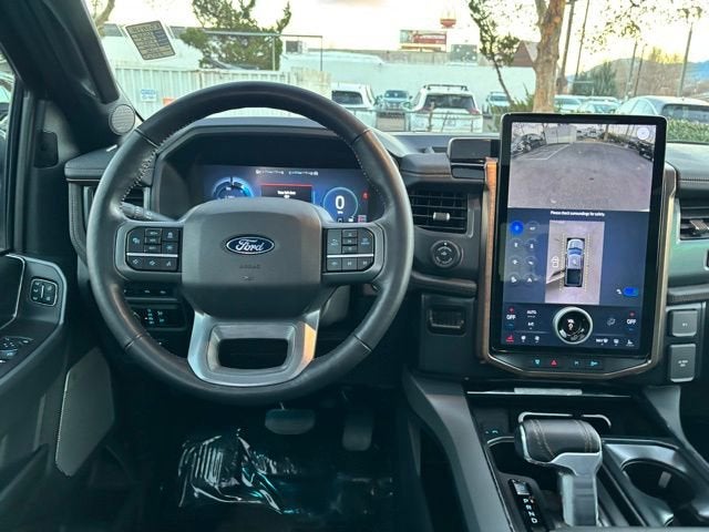 2024 Ford F-150 Lightning LARIAT