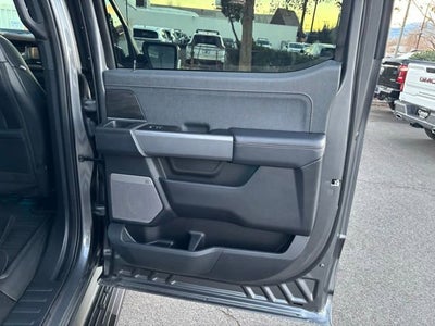 2024 Ford F-150 Lightning LARIAT