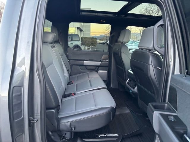 2024 Ford F-150 Lightning LARIAT