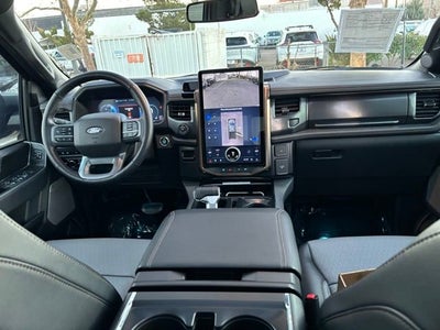 2024 Ford F-150 Lightning LARIAT