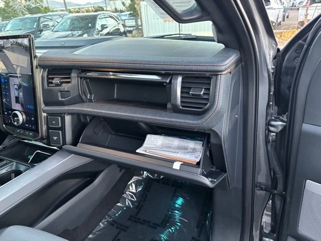 2024 Ford F-150 Lightning LARIAT