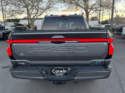 2024 Ford F-150 Lightning LARIAT