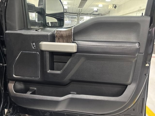 2017 Ford F-250 LARIAT