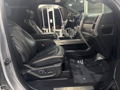 2022 Ford F-350 Platinum