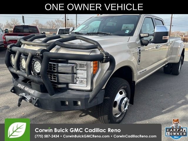 2017 Ford Super Duty F-350 DRW Lariat