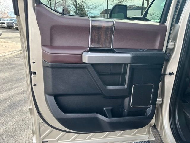 2017 Ford Super Duty F-350 DRW Lariat