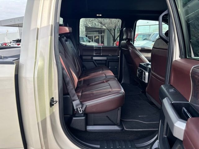 2017 Ford Super Duty F-350 DRW Lariat