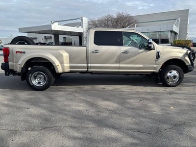 2017 Ford Super Duty F-350 DRW Lariat