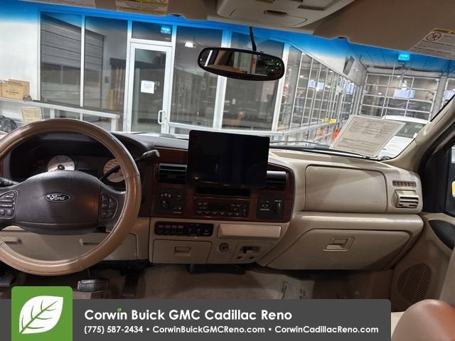 2005 Ford Super Duty F-350 SRW XL